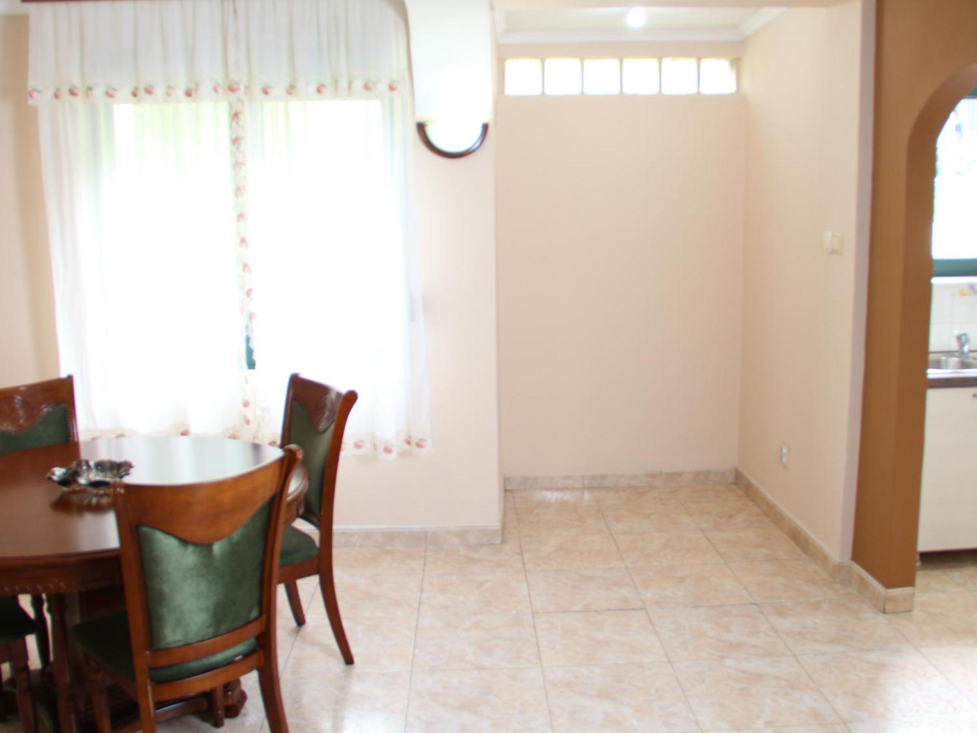 Apartment Luka Kotor Luaran gambar